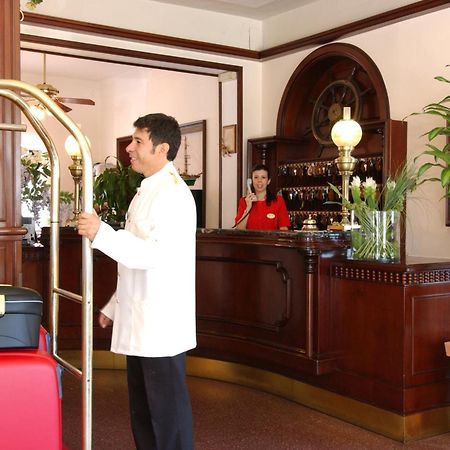 米兰海尔维提亚酒店 里乔内 外观 照片